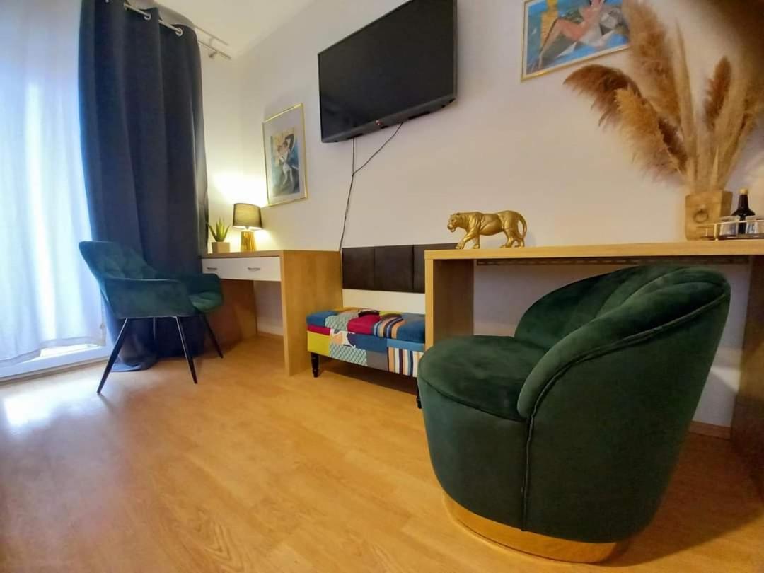 Studio Apartmani “Jarnecic” Krk Town Oda fotoğraf