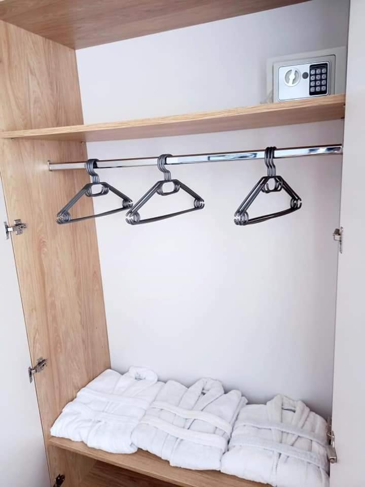 Studio Apartmani “Jarnecic” Krk Town Oda fotoğraf